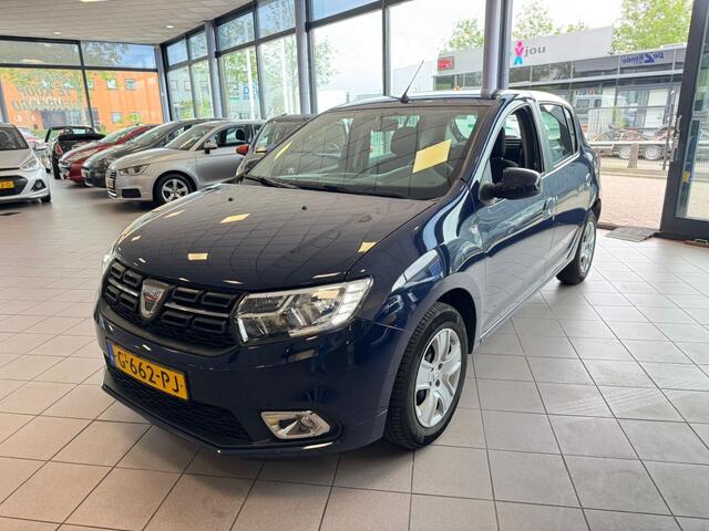 Dacia SANDERO 0.9 TCe Laureate 44 DKM NAP CARPLAY DEALER BJ 2019 !!!