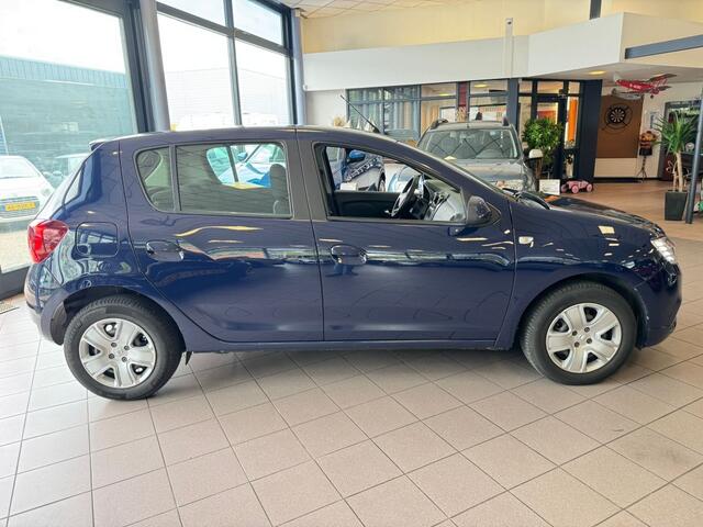 Dacia SANDERO 0.9 TCe Laureate 44 DKM NAP CARPLAY DEALER BJ 2019 !!!