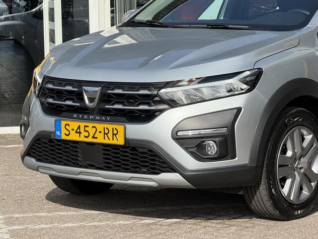 Dacia SANDERO Stepway 1.0 TCe 90 Comfort | Cruise Control | DAB | Parkeersensoren | Airco | LED |