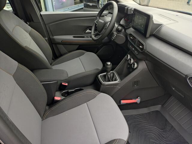 Dacia SANDERO Stepway 1.0 TCe 100 ECO-G / PARKEERSENSOREN V + A INCL. CAMERA / CLIMATE CONTROL / HANDSFREE CARD / APPLE & ANDROIDCARPLAY / DODE HOEK WAARSCHUWING