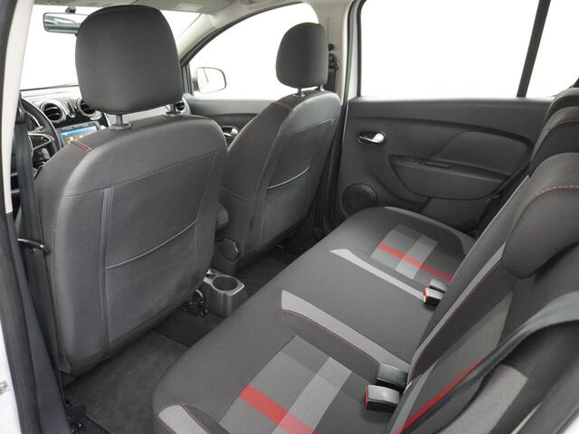Dacia SANDERO 0.9TCe 90PK Trekhaak Navi Ecc Cruise Control Pdc Tech Road DAB+ Lmv 16" Bluetooth Isofix 1.090KG Trekgewicht