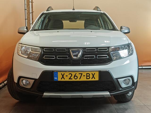 Dacia SANDERO 0.9 TCe SL Stepway navigatie | stoelverw | pdc | cruise dealer onderhouden