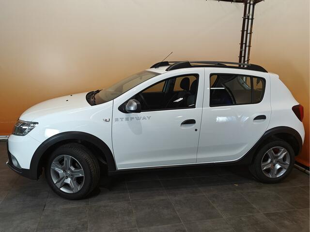 Dacia SANDERO 0.9 TCe SL Stepway navigatie | stoelverw | pdc | cruise dealer onderhouden