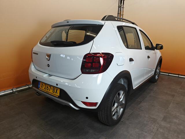 Dacia SANDERO 0.9 TCe SL Stepway navigatie | stoelverw | pdc | cruise dealer onderhouden