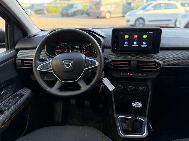 Dacia SANDERO Stepway 1.0 TCe 90 Comfort | NAP | LED | DAB | Apple Carplay & Android Auto | Cruise Control | Parkeersensoren | Airco |