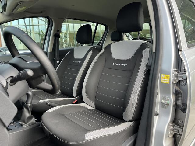 Dacia SANDERO Stepway 0.9 TCe / Dealer onderhouden / Airco / Bluetooth /