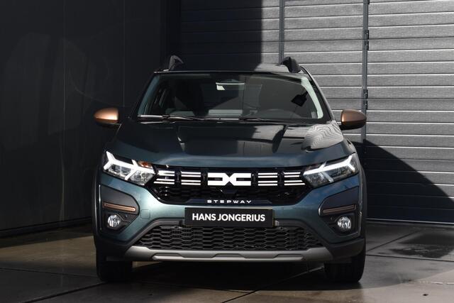 Dacia SANDERO Stepway TCe 110 Extreme | CAMERA | APPLECARPLAY/ANDROIDAUTO | STOELVERWARMING | CRUISE CONTROL | CLIMATE CONTROL | ALL-SEASONBANDEN | PDC | LMV