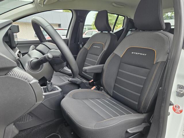 Dacia SANDERO 1.0 Bi-Fuel Comfort / 1e Eigenaar / Dealer Onderhouden / Trekhaak / Navigatie / Apple Carplay & Android Auto / Climate Control / Parkeersensoren /