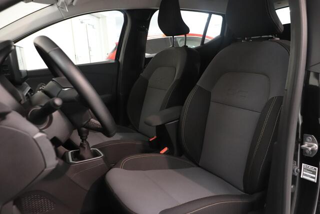 Dacia SANDERO Stepway 1.1 TCe 110 Expression | Climate control | Stoelverwarming | Navigatie | Smartphone intergatie | Parkeer camera |
