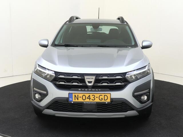 Dacia SANDERO Stepway 1.0 TCe 100 Bi-Fuel Comfort | Navigatie | Parkeersensoren & Camera | Trekhaak |