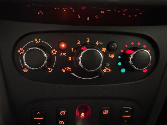 Dacia SANDERO 0.9 TCe Easy-R Stepway Lauréate ? AUTOMAAT / AIRCO / NAVI / CRUISE /