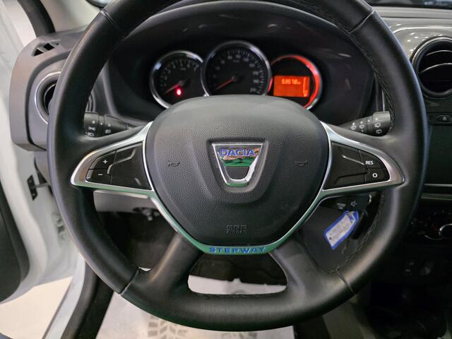 Dacia SANDERO 0.9 TCe Laureate |NAVI|PDC|