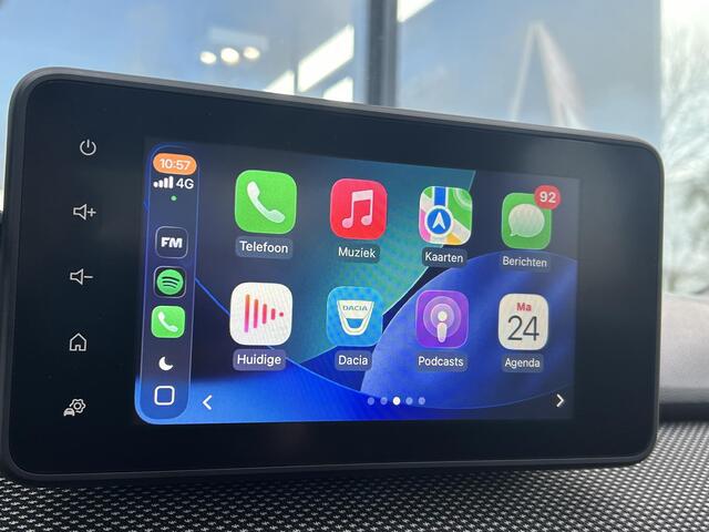 Dacia SANDERO Stepway 1.0 TCe 90 Comfort / 1e Eigenaar / Dealer Onderhouden / Achteruitrijcamera / Apple Carplay & Android Auto / Dode Hoek Detectie / Parkeersensoren / Cruise Control /