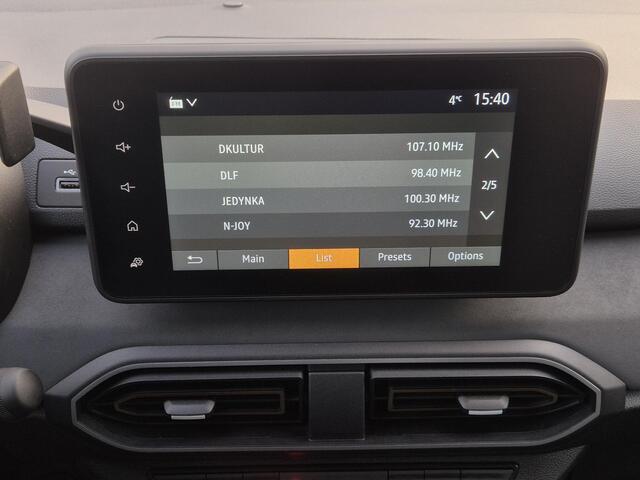 Dacia SANDERO Stepway 110PK Extreme Handgeschakeld / Fabrieksgarantie tot 12-2027 / All Season Banden / Stoelverwarming / Achteruitrijcamera / Apple Carplay & Android Auto / Cruise Control / Climate Control /