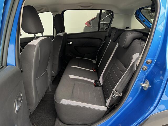 Dacia SANDERO 0.9 TCe Stepway Laureate | Navigatie | Parkeersensoren | Trekhaak |