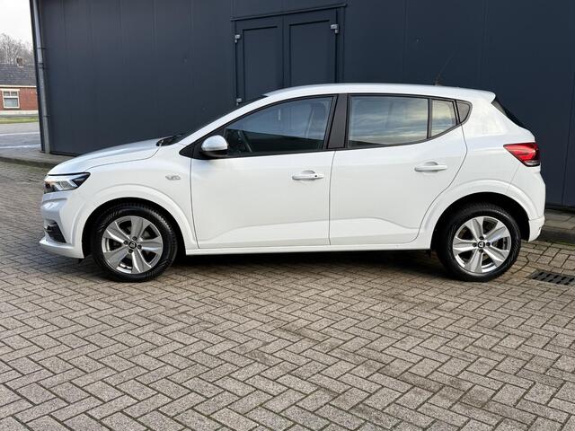 Dacia SANDERO 1.0 TCe 90 Comfort / Automaat / Trekhaak / Airco / Android&Apple Carplay / DAB / Sensoren achter / Bluetooth / Dealer onderhouden / Km stand NAP