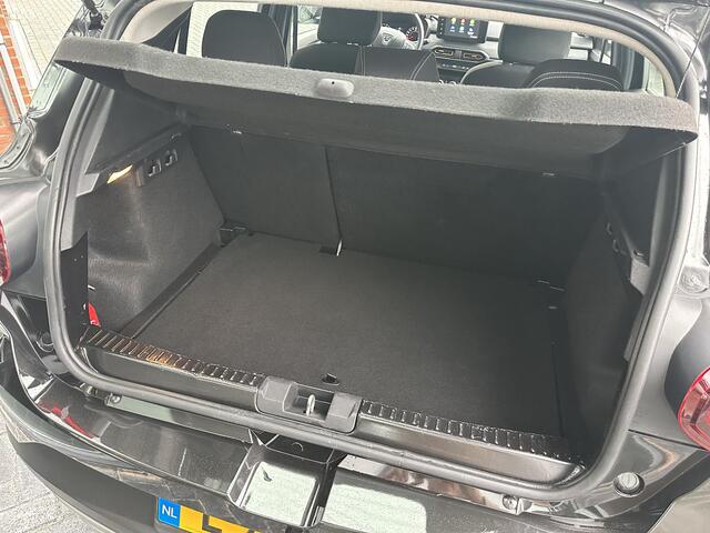 Dacia SANDERO Stepway 1.0 TCe 90 Comfort | TREKHAAK | BLIND SPOT | CAMERA | PARKEERSENSOREN | CLIMATE CONTROL | CRUISE CONTROL | CARPLAY