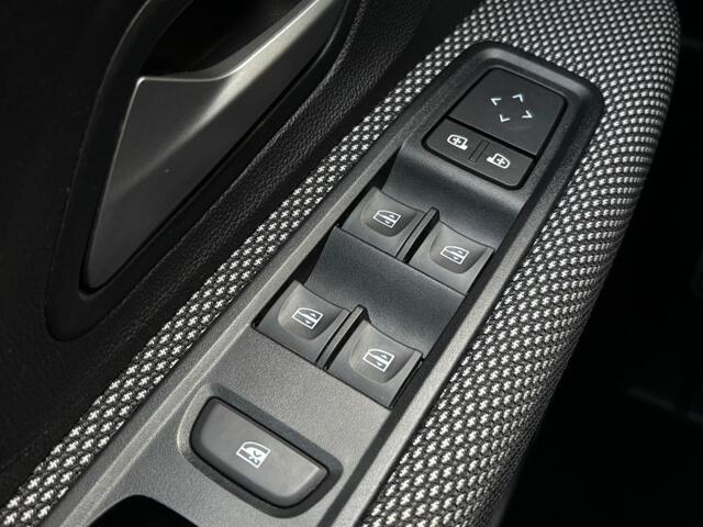 Dacia SANDERO 1.0 TCE COMFORT Trekhaak, Apple Carplay, Android, parkeersenor