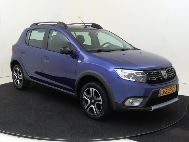 Dacia SANDERO 1.0 TCe Bi-Fuel Stepway Serie Limitee 15th Anniv. |Navigatie |Cruise & Climate Control |Achteruitrijcamera | Dakdrgers