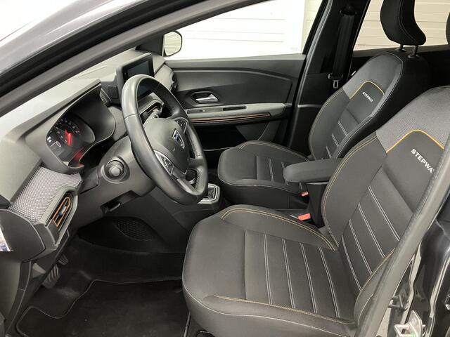 Dacia SANDERO Stepway 1.0 TCe 90 Comfort / Eerste Eigenaar / All Seasonbanden / Afneembare Trekhaak / Navigatie / Pack Easy / Camera / Lichtmetalen Velgen / Sensoren Voor + Achter /