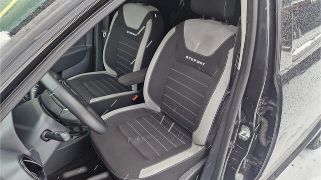 Dacia SANDERO 0.9 TCe Stepway Laureate / Trekhaak / Airco / Camera / Cruise / Parkeersensoren