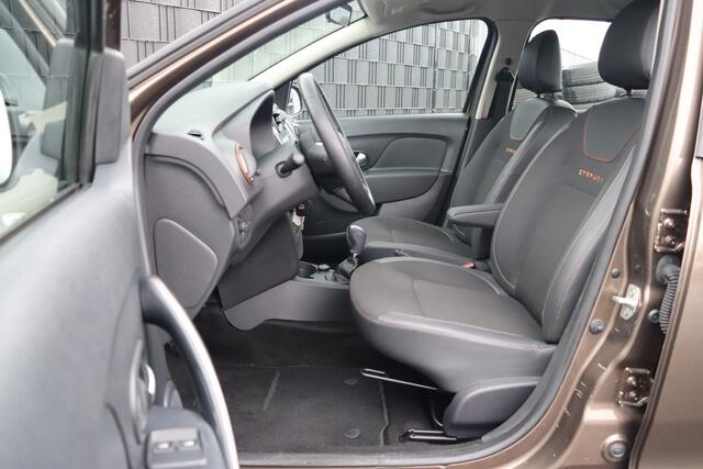 Dacia SANDERO 0.9 TCe SL Stepway Automaat | Navigatie | Trekhaak | Cruise Control | Airco