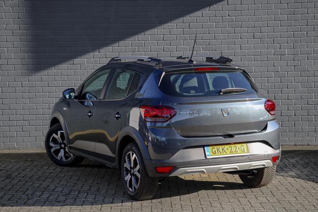 Dacia SANDERO Stepway 1.0 TCe 90 Expression CRUISE / KEYLESS / NAVI / CAMERA.