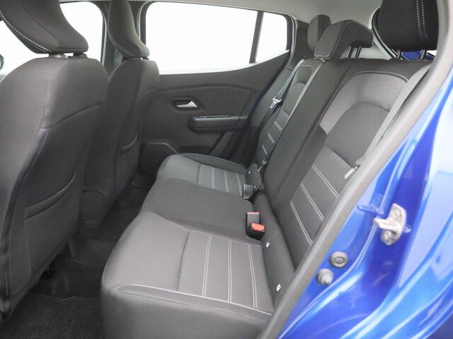 Dacia SANDERO 1.0 TCe 90Pk Expression Airconditioning | Navigatie via Apple Carplay/Android Auto | Cruise control | Parkeersensoren achter | Armsteun | Bluetooth | Regen -en Lichtsensor | Mistlampen voor |