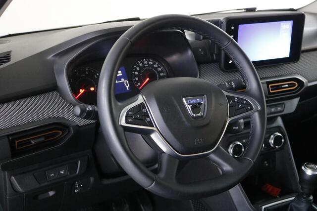 Dacia SANDERO 1.0 TCe 100 Bi-Fuel Essential LPG | Climate | DAB | Cruise | Wireless Carplay.