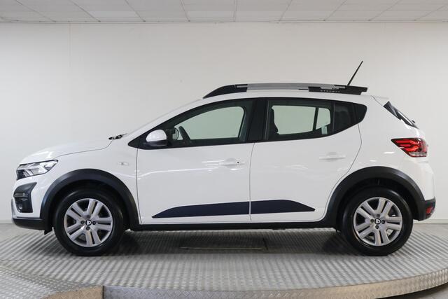 Dacia SANDERO 1.0 TCe 100 Bi-Fuel Essential LPG | Climate | DAB | Cruise | Wireless Carplay.