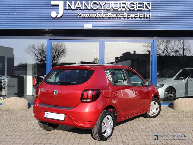 Dacia SANDERO 0.9 TCe Laureate | Parkeer Sensoren | Cruise Control | Navi | Start/Stop | Bluetooth |