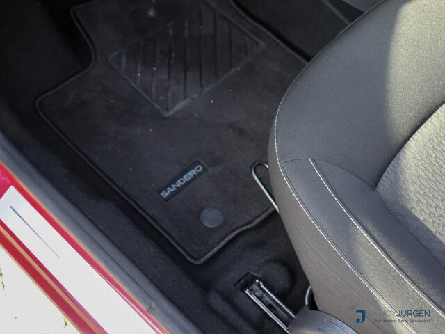 Dacia SANDERO 0.9 TCe Laureate | Parkeer Sensoren | Cruise Control | Navi | Start/Stop | Bluetooth |