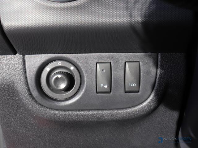 Dacia SANDERO 0.9 TCe Laureate | Parkeer Sensoren | Cruise Control | Navi | Start/Stop | Bluetooth |