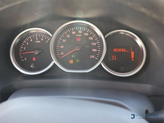 Dacia SANDERO 0.9 TCe Laureate | Parkeer Sensoren | Cruise Control | Navi | Start/Stop | Bluetooth |