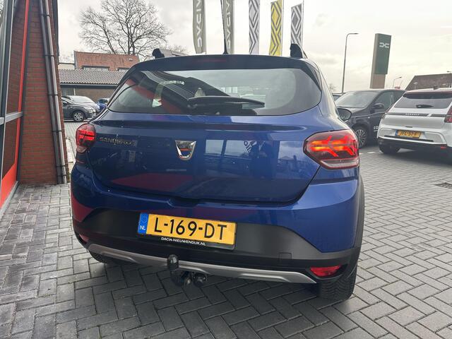 Dacia SANDERO Stepway 1.0 TCe 100 Bi-Fuel Essential | TREKHAAK | ALLLSEASON BANDEN | AIRCONDITIONING | CRUISE CONTROL | BLUETOOTH