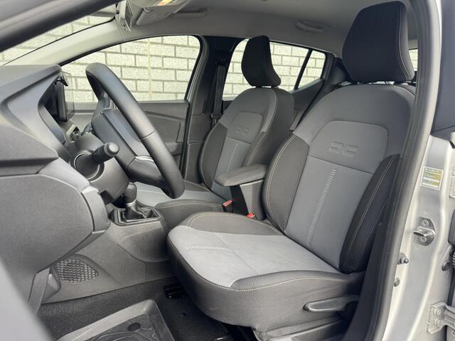 Dacia SANDERO Stepway 1.0 TCe 90 Extreme | Achteruitrijcamera | All Season Banden | Apple CarPlay / Android Auto | Stoelverwarming |