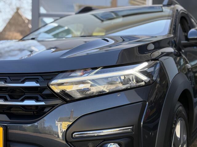Dacia SANDERO TCe 90 CVT Stepway Comfort | Climate control | Automaat | Camera achter | All seasonbanden | Navigatiesysteem | Apple Carplay/Android Auto |