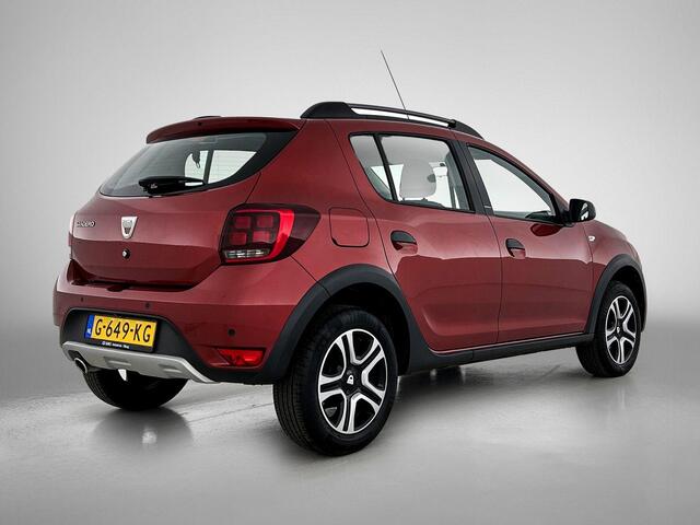 Dacia SANDERO 0.9 TCe AUTOM. SL Stepway CAMERA | NAVI | DAKRAILS | 15"LMV