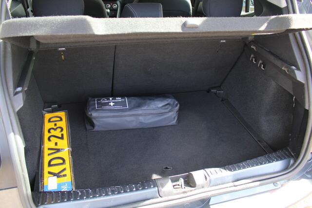 Dacia SANDERO Stepway 1.0 TCe 90 Comfort | Automaat | Cruise Control | Dodehoek Detectie