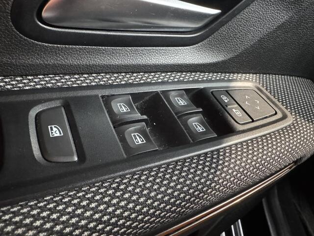 Dacia SANDERO Stepway 1.0 TCe 90PK Comfort | AUTOMAAT | APPLE CAR PLAY | CRUISE |