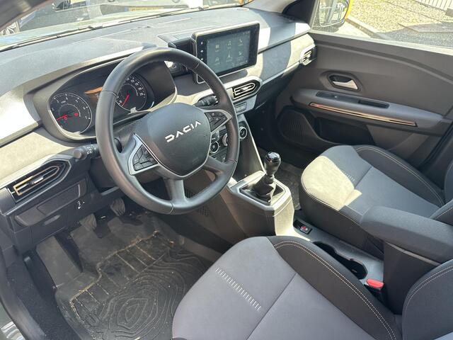 Dacia SANDERO Stepway 1.0 TCe 110 Extreme | NAVIGATIE | BLIND SPOT | CAMERA | PARKEERSENSOREN | CLIMATE CONTROL | CRUISE CONTROL | CARPLAY