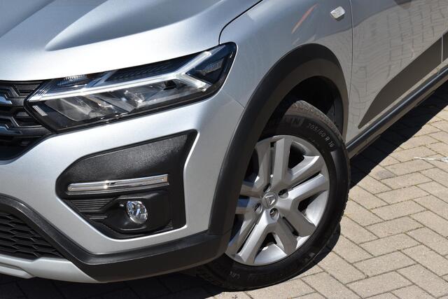 Dacia SANDERO Stepway TCe 100 Bi-Fuel Comfort | 1E EIGENAAR | DEALER ONDERH. | ALL-SEASONBANDEN | CRUISE CONTROL | CLIMATE CONTROL | RESERVEWIEL | PDC |