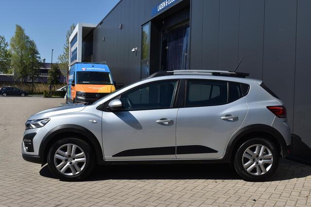 Dacia SANDERO Stepway TCe 100 Bi-Fuel Comfort | 1E EIGENAAR | DEALER ONDERH. | ALL-SEASONBANDEN | CRUISE CONTROL | CLIMATE CONTROL | RESERVEWIEL | PDC |