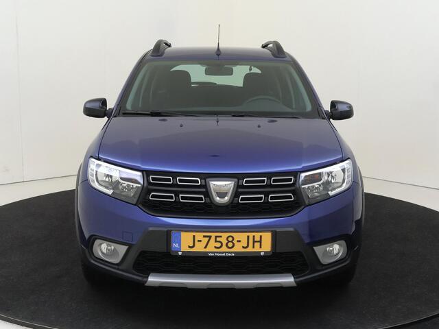 Dacia SANDERO 1.0 TCe 100 PK Stepway Serie Limitee 15th Anniv. | airco automatisch | Apple Carplay/Android Auto | cruise control | navigatiesysteem full map |