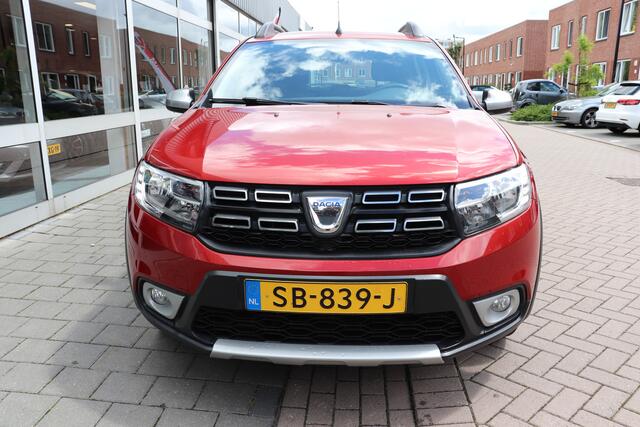 Dacia SANDERO 0.9 TCe SL Stepway Automaat. Navigatie, Trekhaak.