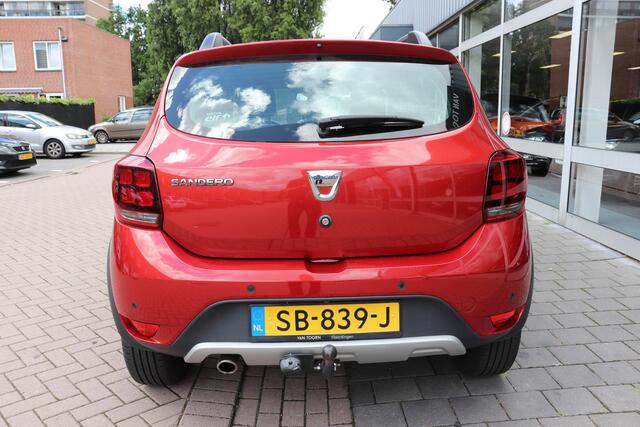 Dacia SANDERO 0.9 TCe SL Stepway Automaat. Navigatie, Trekhaak.
