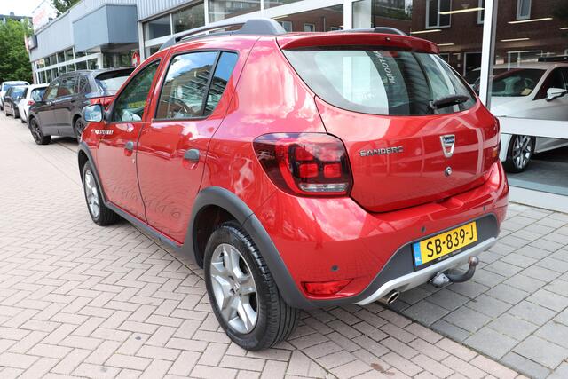 Dacia SANDERO 0.9 TCe SL Stepway Automaat. Navigatie, Trekhaak.