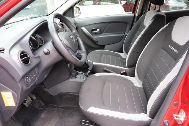 Dacia SANDERO 0.9 TCe SL Stepway Automaat. Navigatie, Trekhaak.
