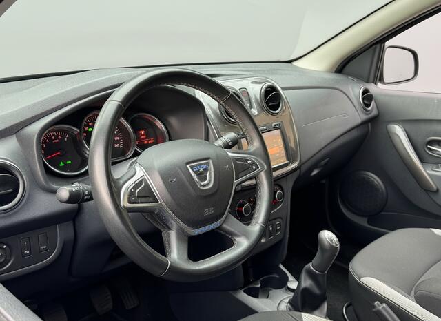 Dacia SANDERO 0.9 TCe SL 90PK STEPWAY CAMERA/NAVI/CRUISE-CONTROL