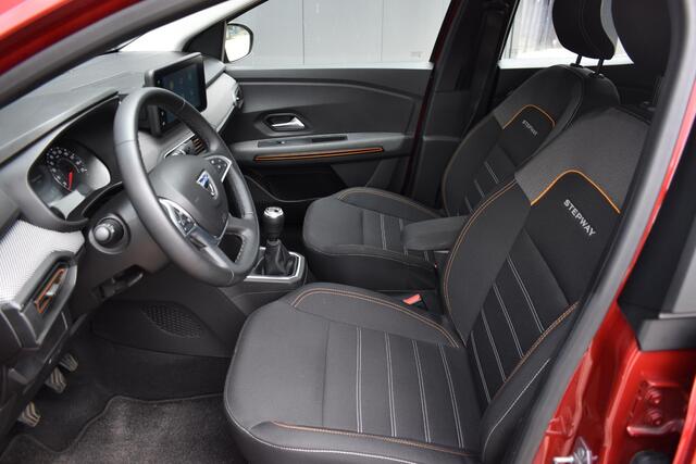 Dacia SANDERO Stepway TCe 90 Comfort | 1E EIGENAAR | DEALER ONDERHOUDEN | TREKHAAK | SENOREN V+A | CAMERA| CLIMATE EN CRUISE CONTROL | ALL SEASONBANDEN | KEYLESS ENTRY |